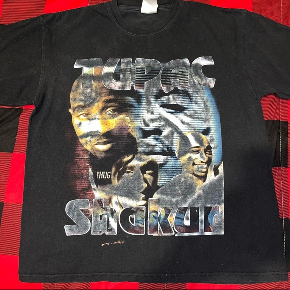 90s Vintage graphic Tupac Shakur t shirt - Picture 1 of 3